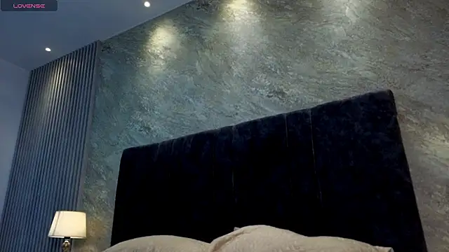 lola  sweetx online show from March 10, 2026, 11:25 am