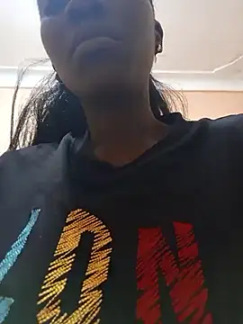 Swirly blac online show from April 26, 2026, 8:33 am