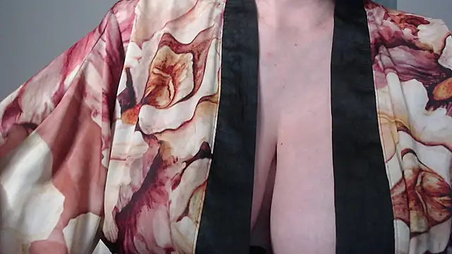 missdaniels online show from October 7, 2025, 2:34 am