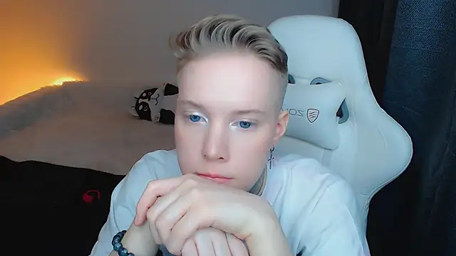 soulinacage online show from March 15, 2025, 10:44 pm