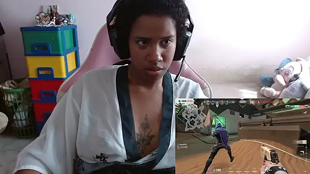 TiffanyRoouse online show from November 2, 2025, 3:06 pm