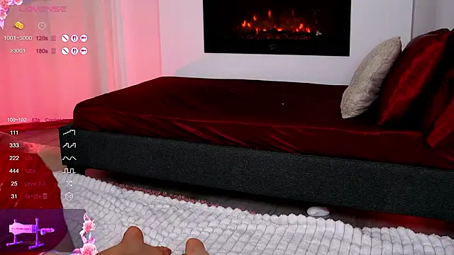 EvaWarenn online show from March 18, 2026, 2:58 am