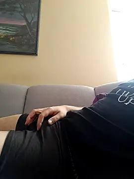 Snapshot of Standa19 chatting on November 4, 2025, 12:42 pm Standa19 online show from November 4, 2025, 12:42 pm