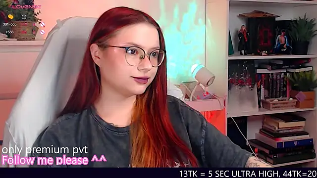 me  hanna online show from November 18, 2025, 10:24 pm