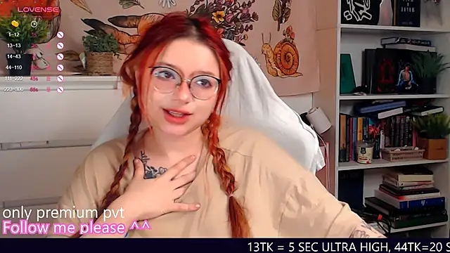 me  hanna online show from December 4, 2025, 1:48 am