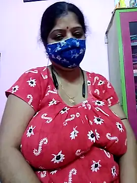 Snapshot of Kayra_34 chatting on February 25, 2025, 4:57 pm Kayra 34 online show from February 25, 2025, 4:57 pm