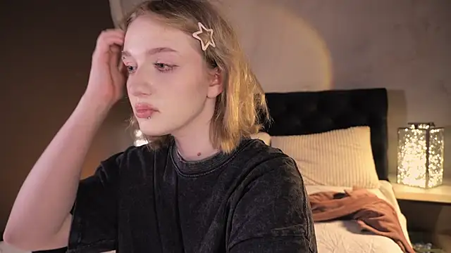 Snapshot of ELLIEJAY chatting on February 19, 2026, 5:15 am ELLIEJAY online show from February 19, 2026, 5:15 am