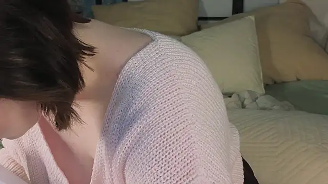 ELLIEJAY online show from November 28, 2025, 5:18 am