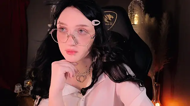 ELLIEJAY online show from September 16, 2025, 8:32 pm