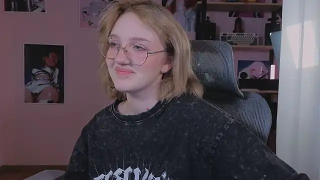 Snapshot of ELLIEJAY chatting on February 15, 2026, 5:30 am ELLIEJAY online show from February 15, 2026, 5:30 am