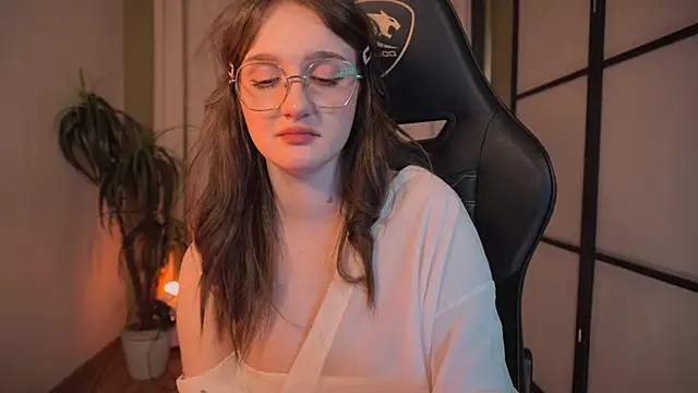 ELLIEJAY online show from February 26, 2025, 11:41 pm