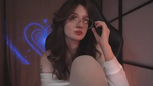 ELLIEJAY online show from February 16, 2025, 3:04 am