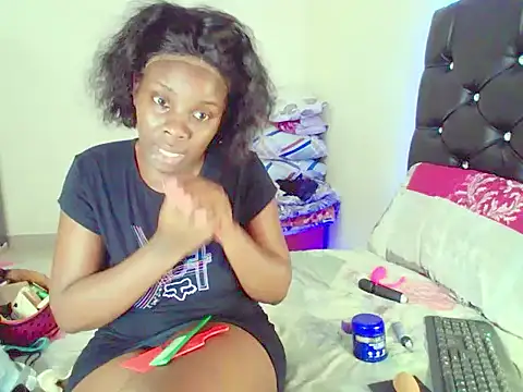 Snapshot of dinnykrazx chatting on January 15, 2026, 5:22 am dinnykrazx online show from January 15, 2026, 5:22 am