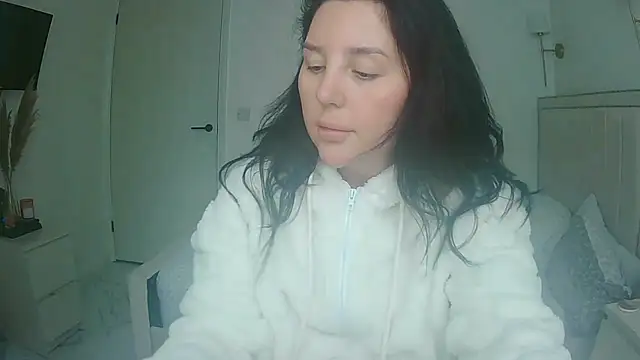 Snapshot of magical_mia chatting on April 16, 2026, 10:16 am magical mia online show from April 16, 2026, 10:16 am