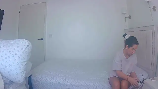 Snapshot of magical_mia chatting on April 14, 2026, 10:09 am magical mia online show from April 14, 2026, 10:09 am