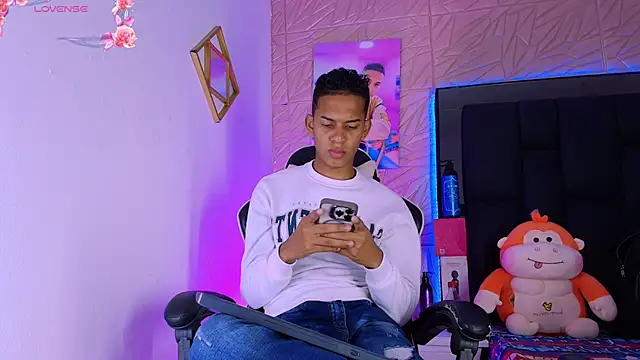 dilan alfonzo online show from May 27, 2026, 2:13 pm