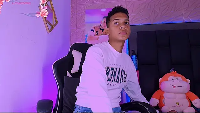 Snapshot of dilan_alfonzo chatting on June 22, 2026, 4:04 pm dilan alfonzo online show from June 22, 2026, 4:04 pm