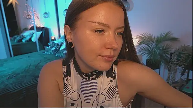 Snapshot of DaisyStacey chatting on February 3, 2026, 6:46 pm DaisyStacey online show from February 3, 2026, 6:46 pm