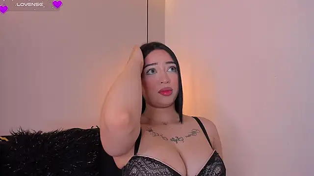 AnthonellaSweet online show from October 14, 2025, 12:28 pm