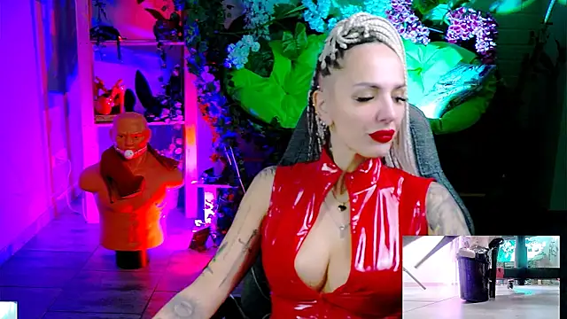 MonicaMaxwel online show from December 15, 2025, 11:05 am