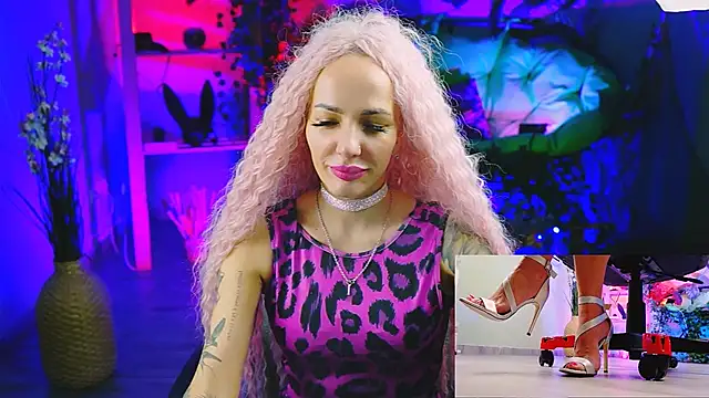 MonicaMaxwel online show from March 21, 2025, 12:06 pm