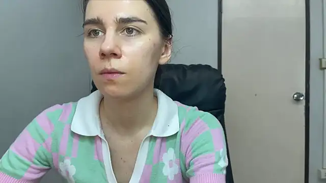 SassyJessi online show from May 25, 2026, 4:12 am