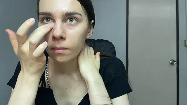 SassyJessi online show from May 11, 2026, 4:14 am