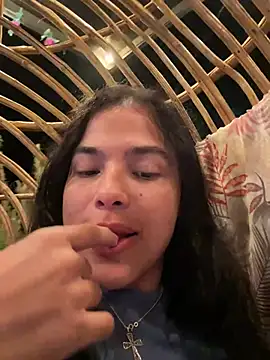 Snapshot of Samys_World chatting on February 25, 2025, 3:52 am Samys World online show from February 25, 2025, 3:52 am