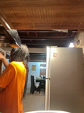 Snapshot of Samys_World chatting on February 24, 2025, 7:00 am Samys World online show from February 24, 2025, 7:00 am