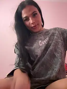 Snapshot of Samys_World chatting on March 9, 2025, 5:55 am Samys World online show from March 9, 2025, 5:55 am