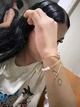 Snapshot of Samys_World chatting on January 9, 2025, 11:24 pm Samys World online show from January 9, 2025, 11:24 pm