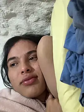 Snapshot of Samys_World chatting on February 25, 2025, 12:03 am Samys World online show from February 25, 2025, 12:03 am