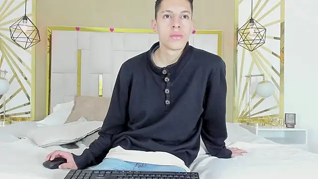 thiago19s online show from December 2, 2025, 7:04 pm