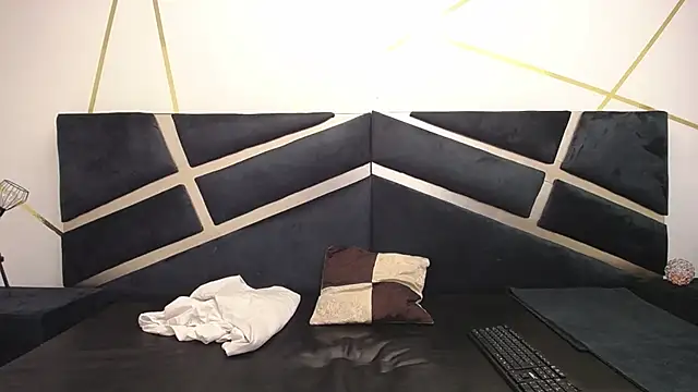 thiago19s online show from February 8, 2025, 12:28 pm