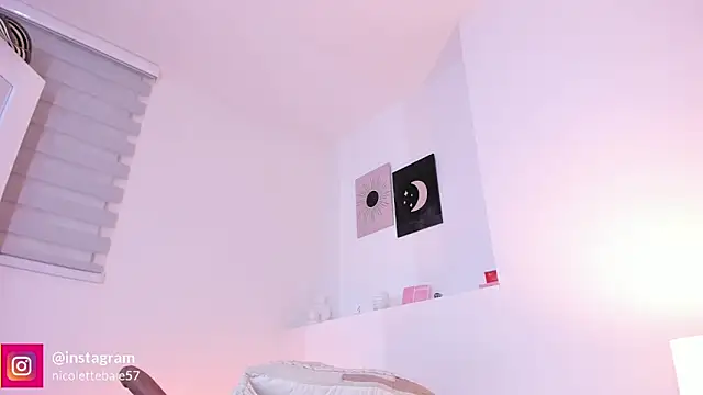 nicolette bale online show from November 19, 2025, 10:26 am