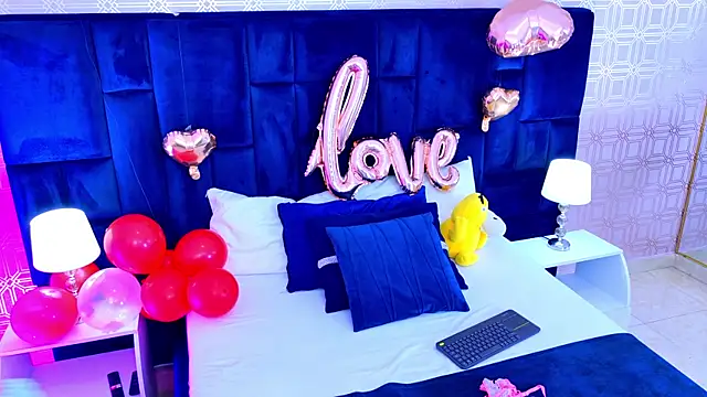 LexaDeRusso online show from February 18, 2026, 7:43 pm