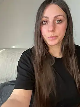 Snapshot of Loella-Rose chatting on January 15, 2026, 8:40 am Loella-Rose online show from January 15, 2026, 8:40 am