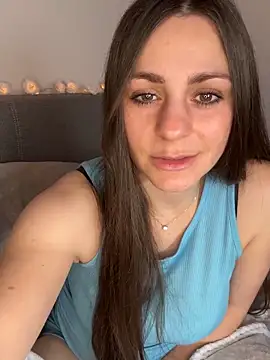 Snapshot of Loella-Rose chatting on February 9, 2025, 11:25 am Loella-Rose online show from February 9, 2025, 11:25 am