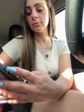 Snapshot of Loella-Rose chatting on March 11, 2025, 10:29 am Loella-Rose online show from March 11, 2025, 10:29 am