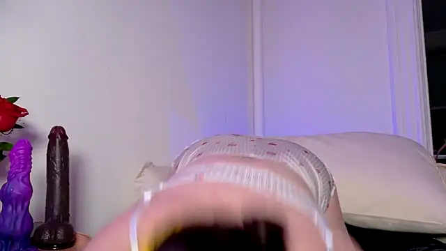 quinnmariexo online show from February 20, 2026, 11:06 pm