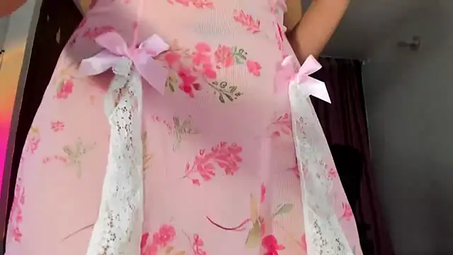 Snapshot of youpinkgirl_ chatting on March 3, 2025, 4:32 am youpinkgirl  online show from March 3, 2025, 4:32 am