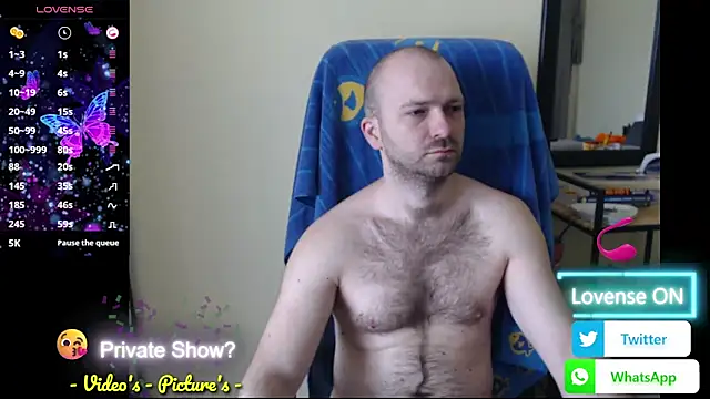 RealManHaveHairy online show from April 22, 2026, 8:10 am