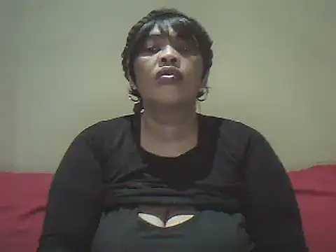 Snapshot of SexxyBoob chatting on April 17, 2026, 12:13 am SexxyBoob online show from April 17, 2026, 12:13 am