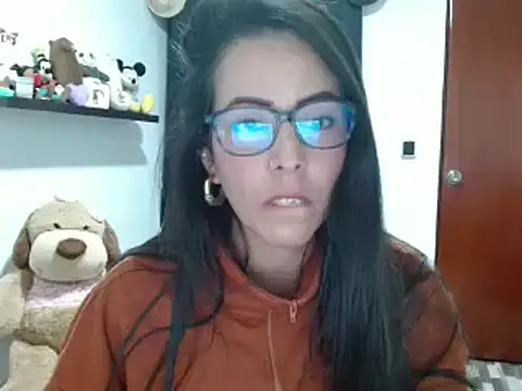 Snapshot of ella_peck chatting on January 21, 2025, 3:37 am ella peck online show from January 21, 2025, 3:37 am