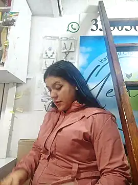 Snapshot of Sophie-hatter chatting on March 20, 2025, 7:04 pm Sophie-hatter online show from March 20, 2025, 7:04 pm