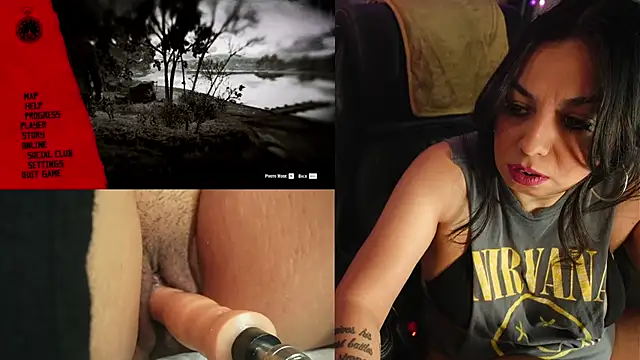 Snapshot of IndiaBlaze chatting on April 6, 2026, 10:11 pm IndiaBlaze online show from April 6, 2026, 10:11 pm