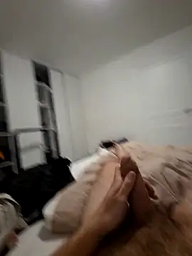 Snapshot of yoyoca44@xh chatting on February 9, 2026, 6:28 pm yoyoca44xh online show from February 9, 2026, 6:28 pm