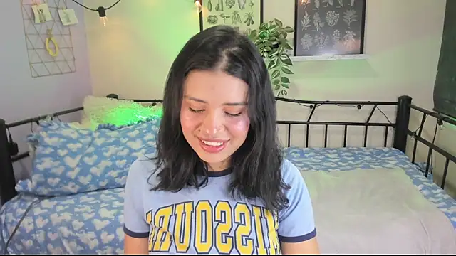 MiaaRose online show from December 23, 2025, 5:40 am