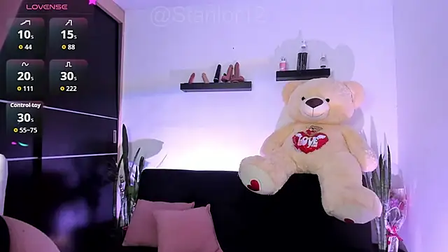 Stanlor1226 online show from September 25, 2025, 1:00 am