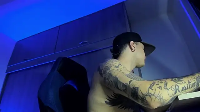 Snapshot of male_pussy chatting on December 19, 2025, 10:34 pm male pussy online show from December 19, 2025, 10:34 pm